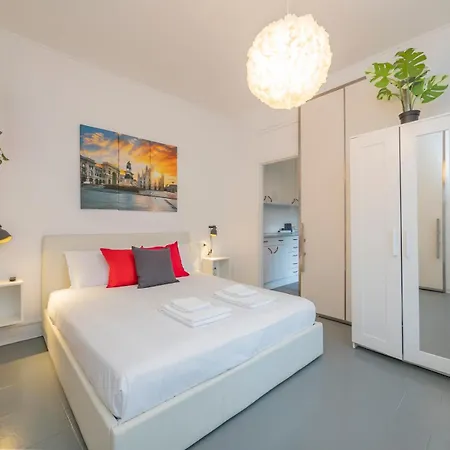 Italstay - Sui Navigli - Pet Friendly Apartment Milan